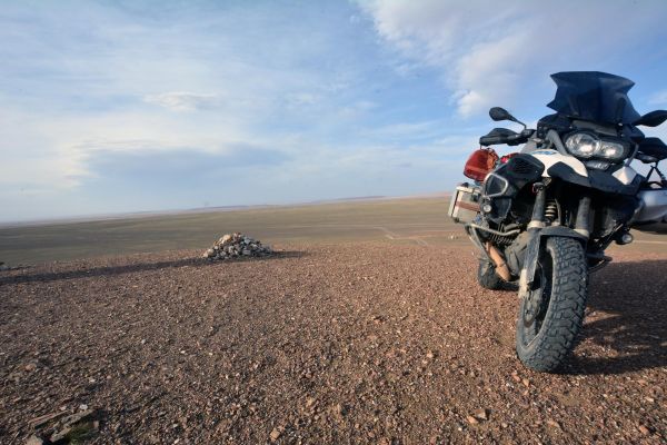 mongolia-travel-guides-tours-escape-to-mongolia