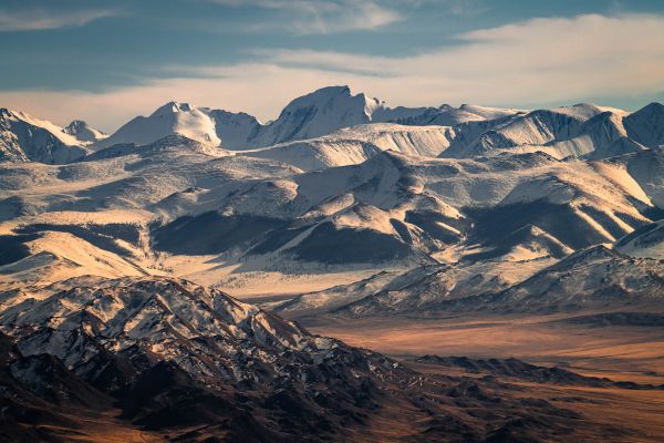 Deglii Tsagaan Mountain in Uvs