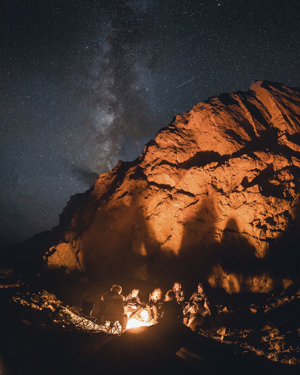 Flaming Cliffs Max Photo (Camping Beside the Cliffs at Night)