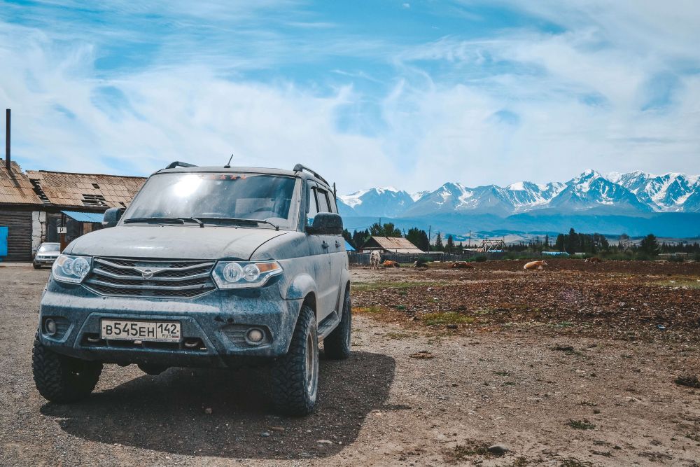 UAZ Patriot in Mongolian Gobi Desert