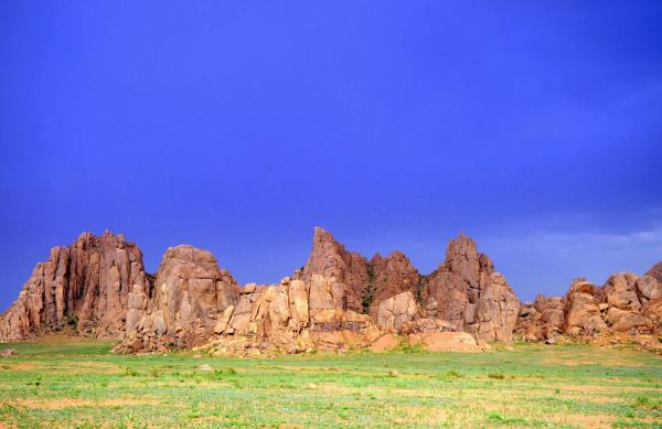 Ikh Gazriin Chuluu in Dundgovi