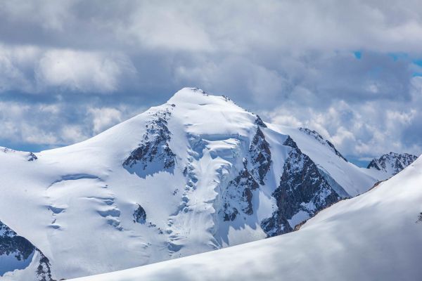 Burged (Eagle) Mountain