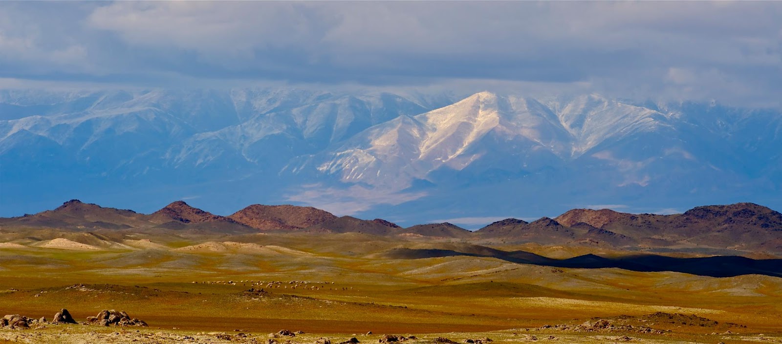 Ikh Bogd Mountain